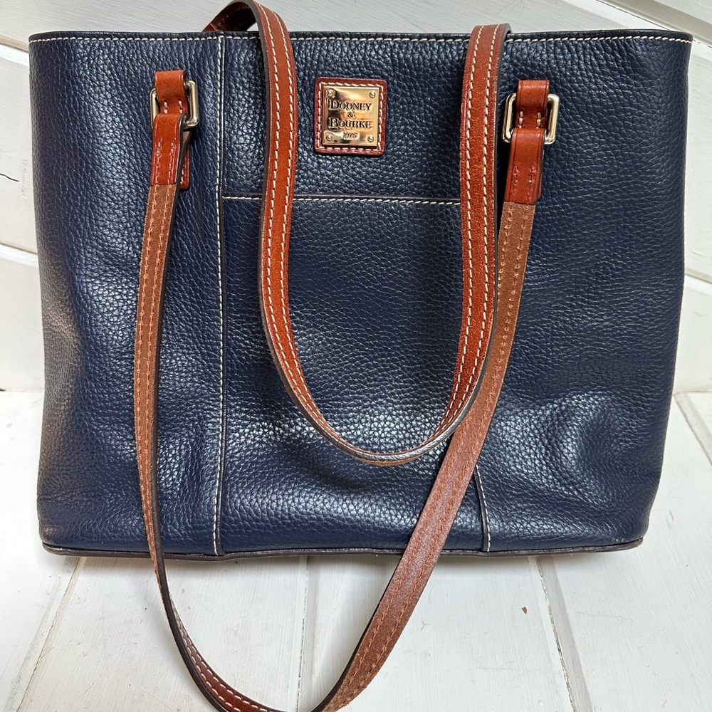 Dooney & Bourke Pebble Grain Shoulder Bag